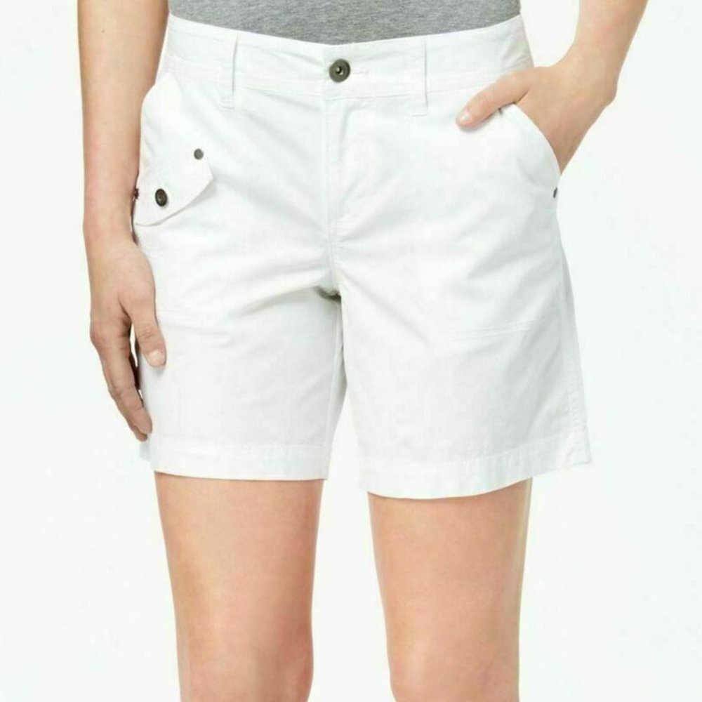 Style & Co women 12 white mid rise shorts